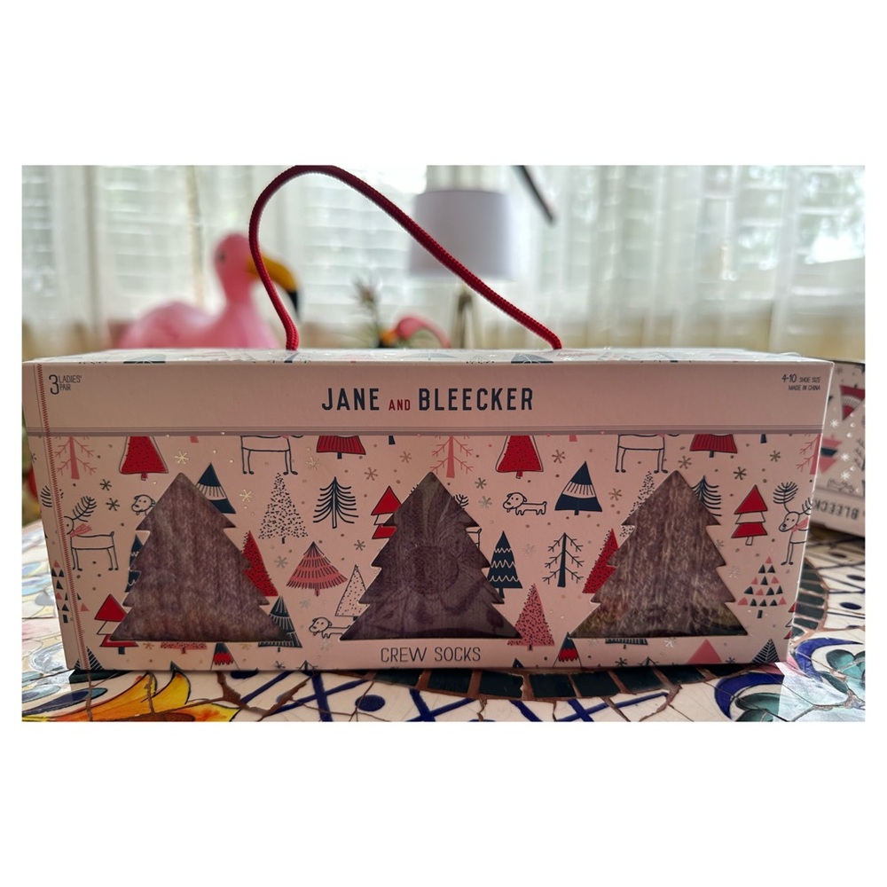 Jane and Bleecker Holiday Socks